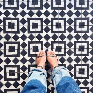 Aimee Song feet photo 3