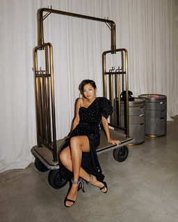 Aimee Song feet photo 3
