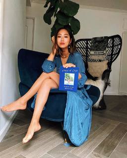 Aimee Song feet photo 18