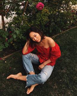 Aimee Song feet photo 5