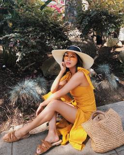 Aimee Song feet photo 11