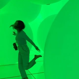 Aimee Song feet photo 9