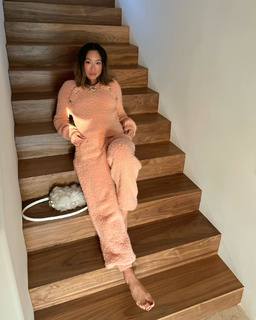 Aimee Song feet photo 2