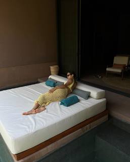 Aimee Song feet photo 1