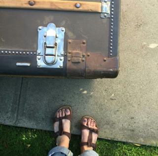 Aimee Teegarden feet photo thumbnail