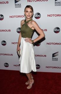 Aimee Teegarden feet photo thumbnail