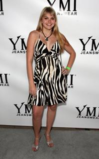 Aimee Teegarden feet photo thumbnail