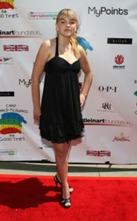 Aimee Teegarden feet photo thumbnail