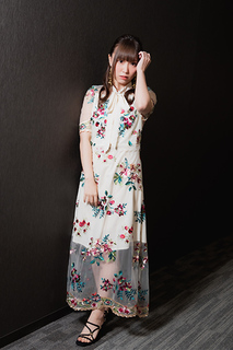 Aina Suzuki feet photo 3