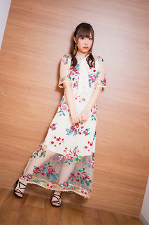 Aina Suzuki feet photo 2