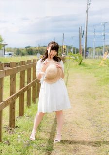 Aina Suzuki feet photo 7
