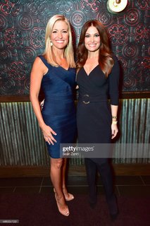 Ainsley Earhardt feet photo thumbnail