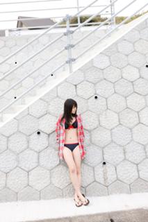 Airi Suzuki feet photo thumbnail