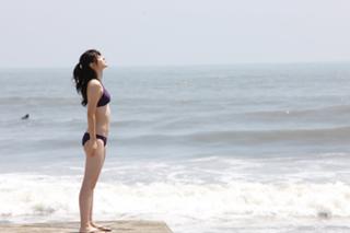 Airi Suzuki feet photo thumbnail