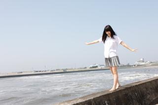 Airi Suzuki feet photo thumbnail