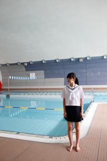 Airi Suzuki feet photo thumbnail
