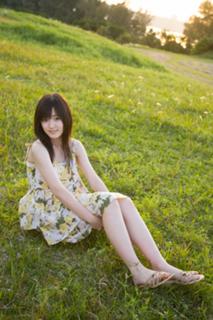 Airi Suzuki feet photo thumbnail