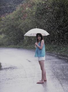 Airi Suzuki feet photo thumbnail