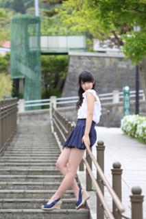 Airi Suzuki feet photo thumbnail