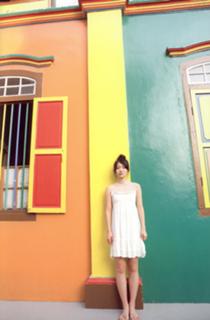 Airi Suzuki feet photo thumbnail