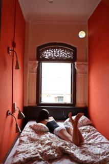 Airi Suzuki feet photo thumbnail