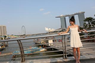 Airi Suzuki feet photo thumbnail