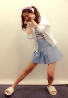 Airi Suzuki feet photo thumbnail