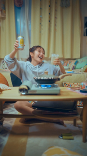 Airi Suzuki feet photo thumbnail