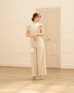 Airi Suzuki feet photo thumbnail