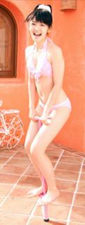 Airi Suzuki feet photo thumbnail