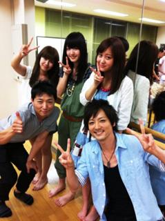 Airi Suzuki feet photo thumbnail