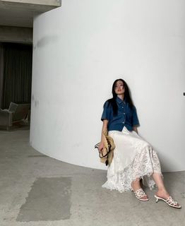 Airi Suzuki feet photo thumbnail