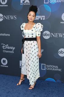 Aisha Dee feet photo 11