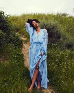 Aisha Dee feet photo 9