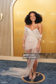 Aisha Dee feet photo 4