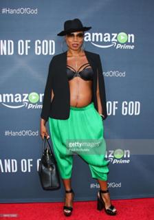 Aisha Hinds feet photo 1