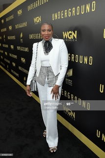 Aisha Hinds feet photo 2