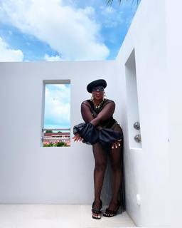 Aisha Hinds feet photo 6