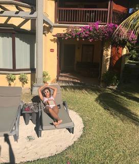 Aisha Sharma feet photo 12