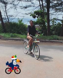 Aisha Sharma feet photo 2