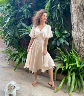 Aisha Sharma feet photo 1