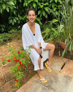 Aisha Sharma feet photo 16