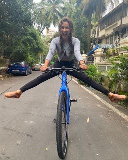 Aisha Sharma feet photo 14
