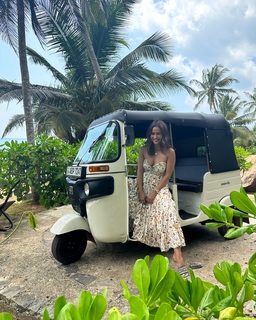 Aisha Sharma feet photo 2
