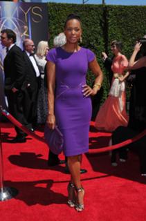 Aisha Tyler feet photo thumbnail