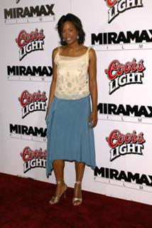Aisha Tyler feet photo thumbnail