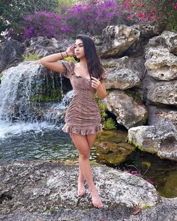 Aishah Sofey feet photo thumbnail