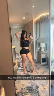 Aishah Sofey feet photo thumbnail