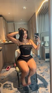 Aishah Sofey feet photo thumbnail