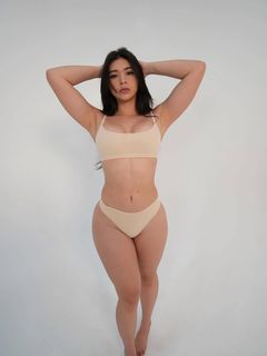 Aishah Sofey feet photo thumbnail